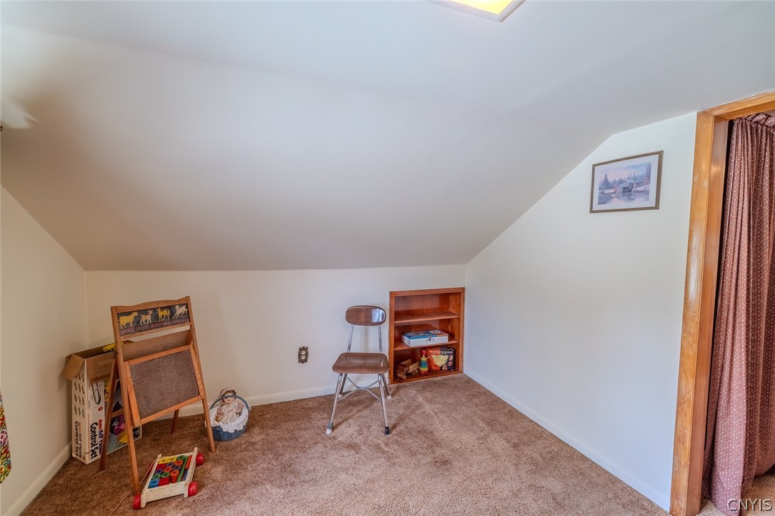 6286 Fly Road
