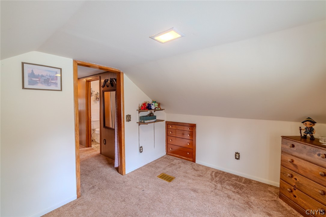 6286 Fly Road
