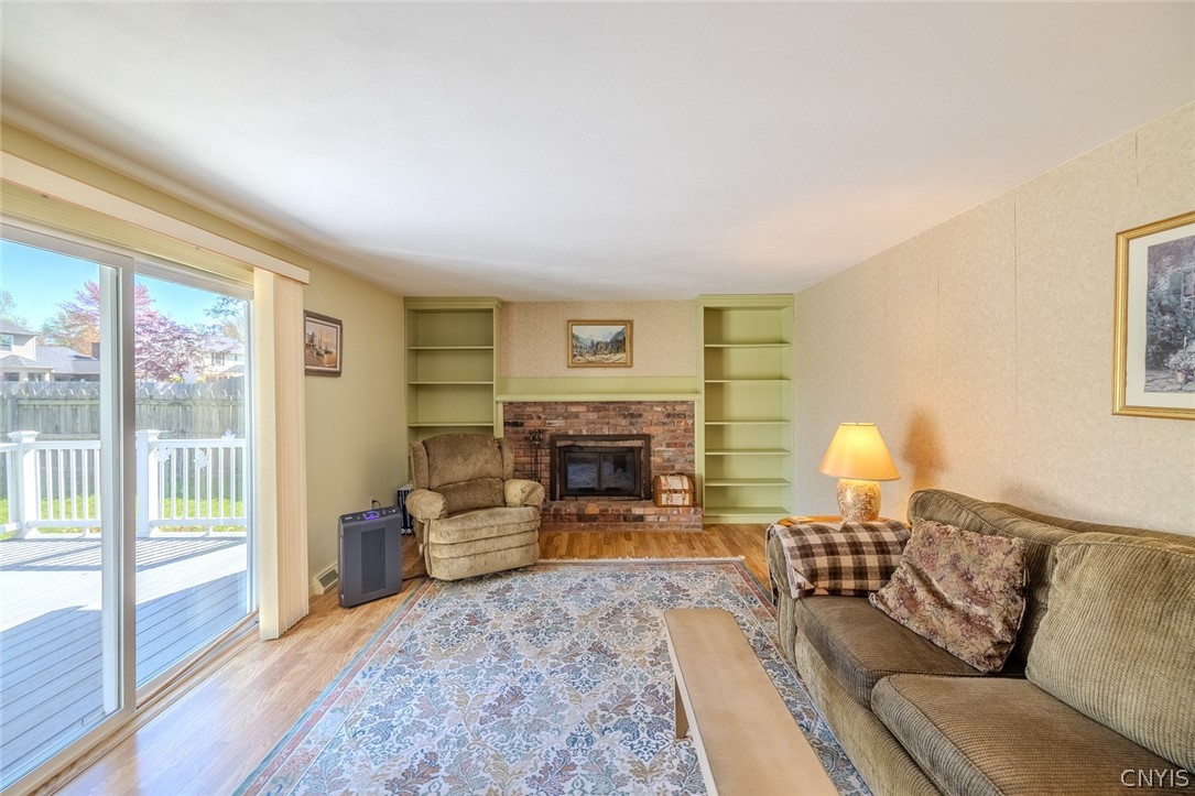 7618 Sandy Lane