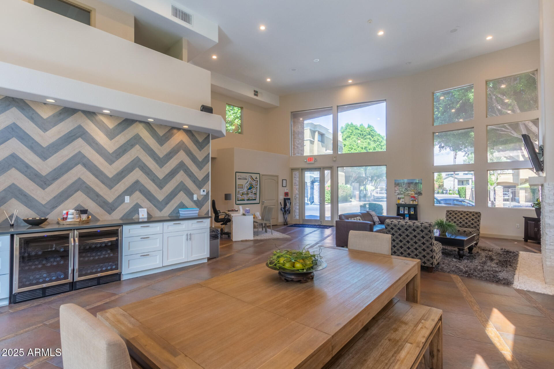 4644 N 22ND Street 1161