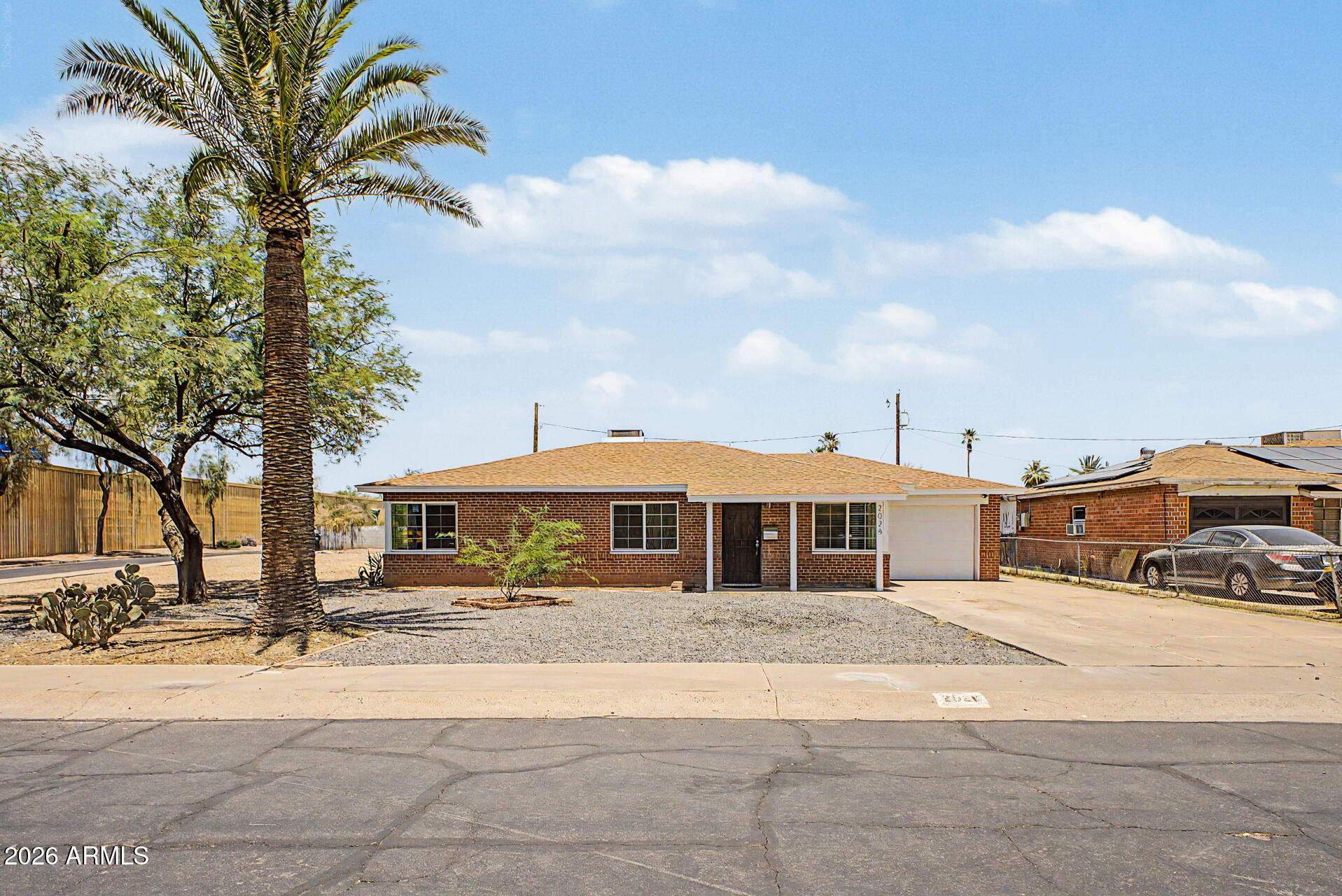 2028 E GRANADA Road