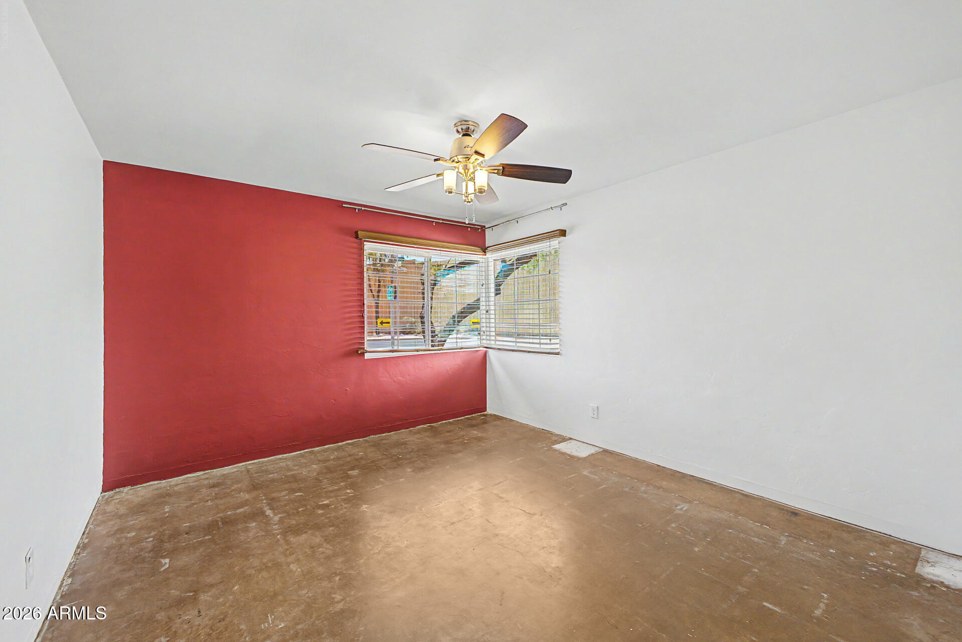2028 E GRANADA Road