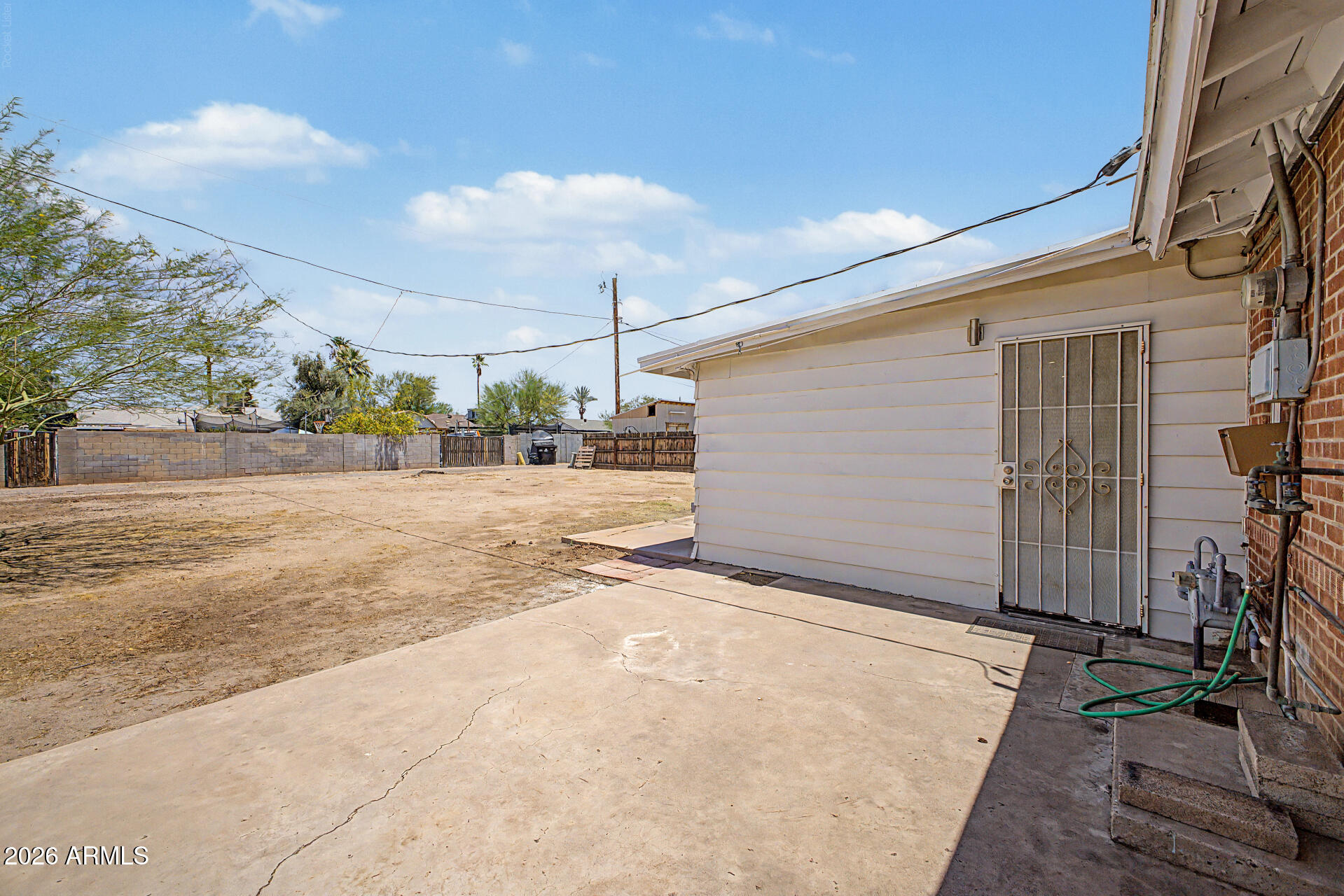 2028 E GRANADA Road