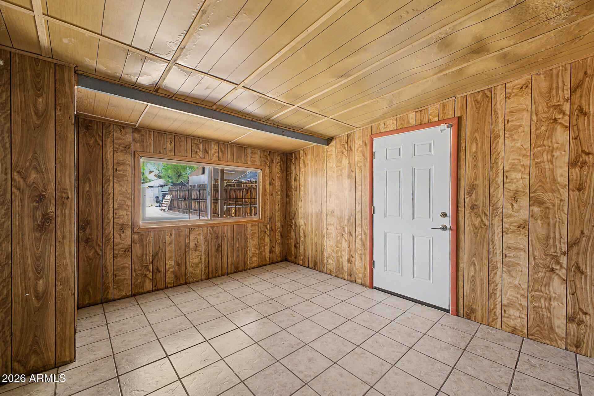 2028 E GRANADA Road