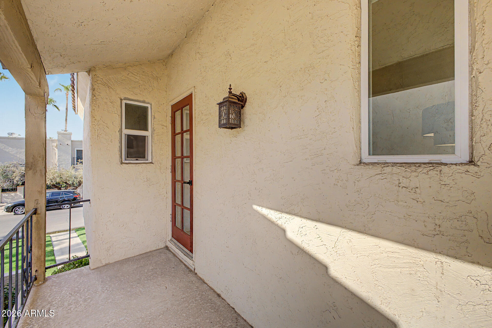 7347 E THORNWOOD Drive