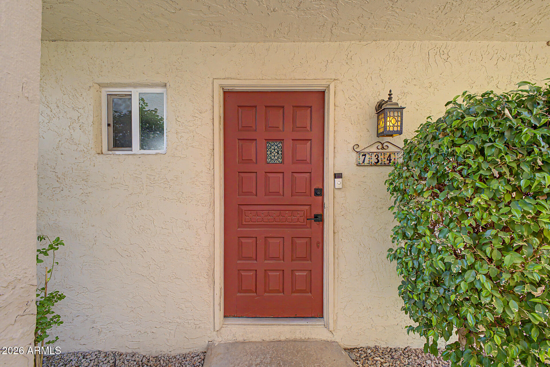 7347 E THORNWOOD Drive