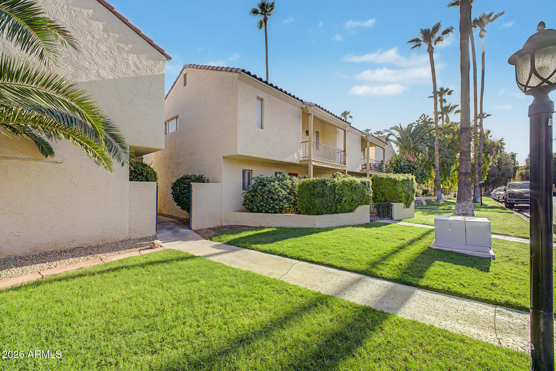 7347 E THORNWOOD Drive