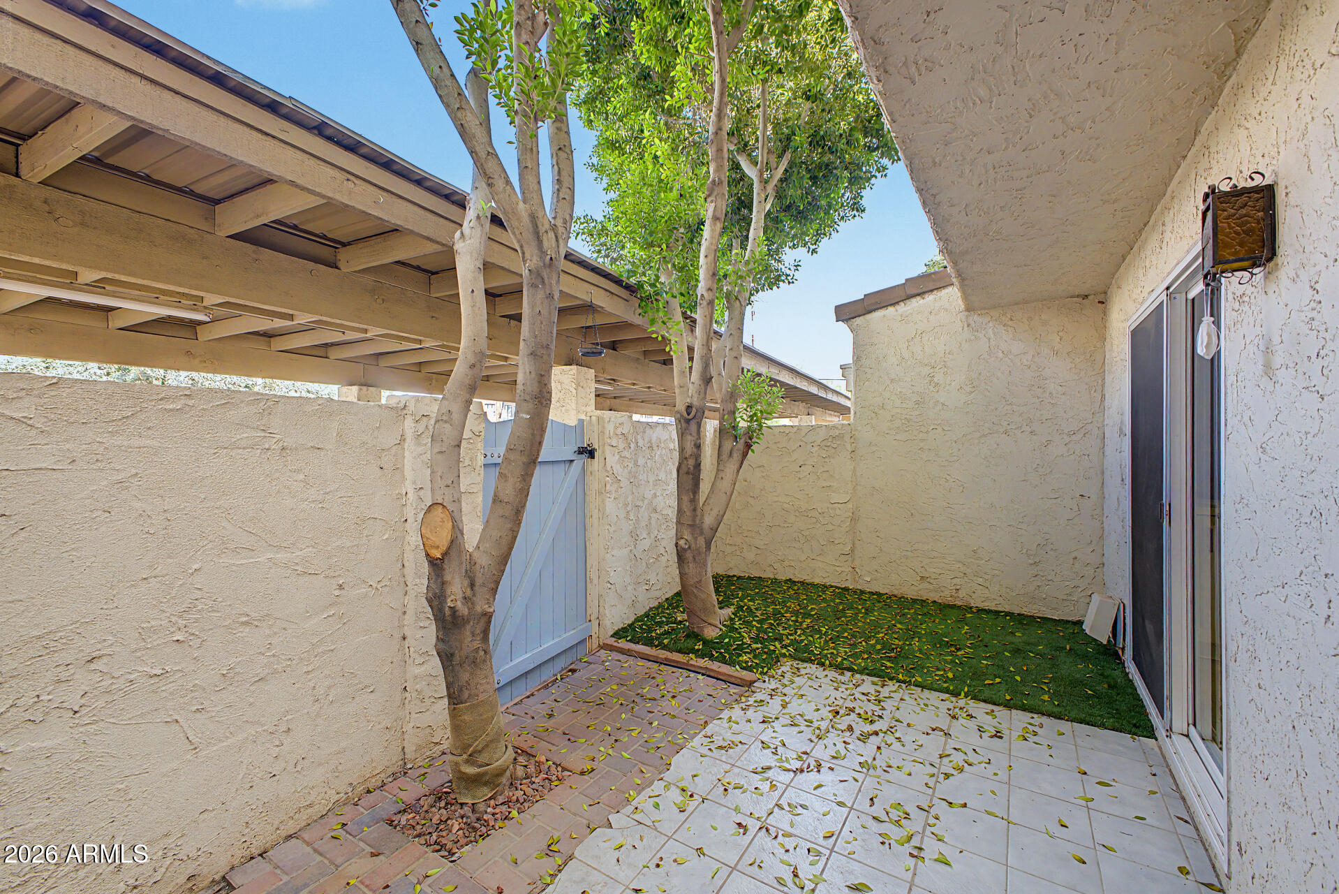 7347 E THORNWOOD Drive