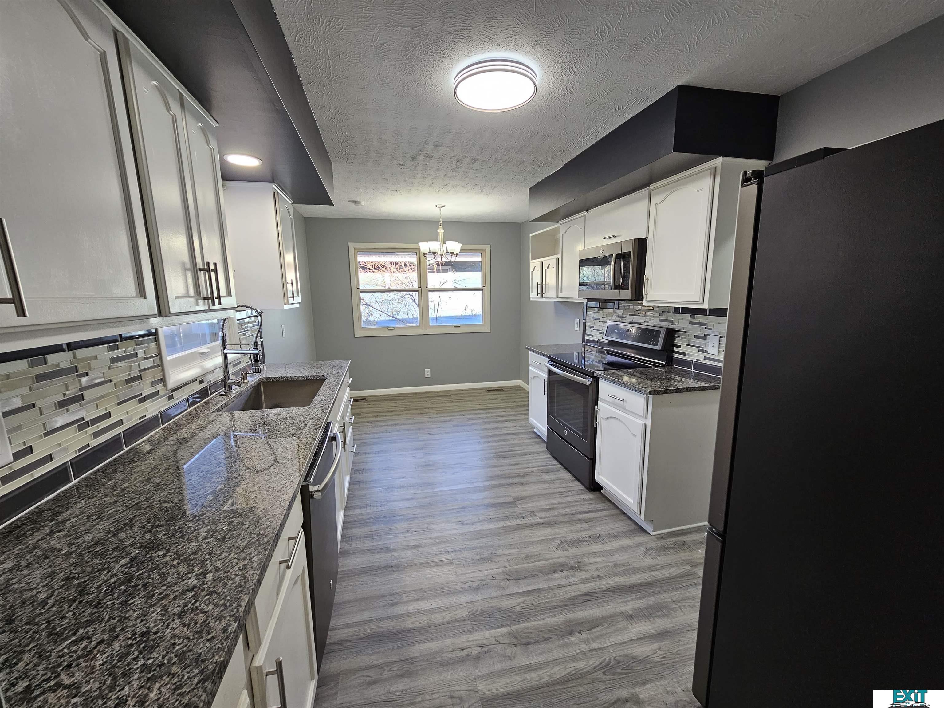 4027 Teri Lane
