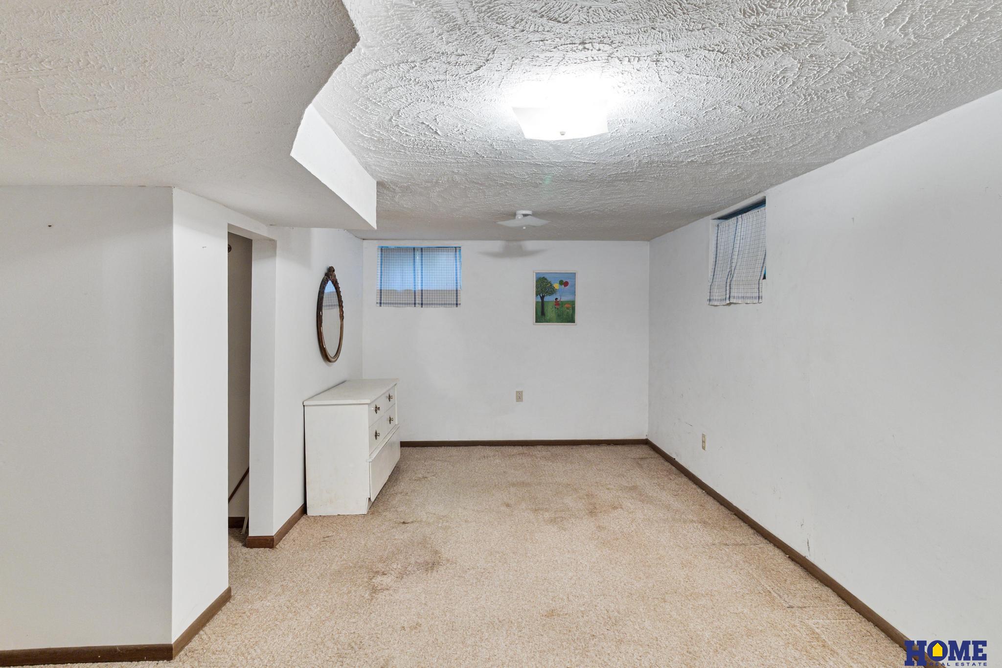 3300 Mohawk Street