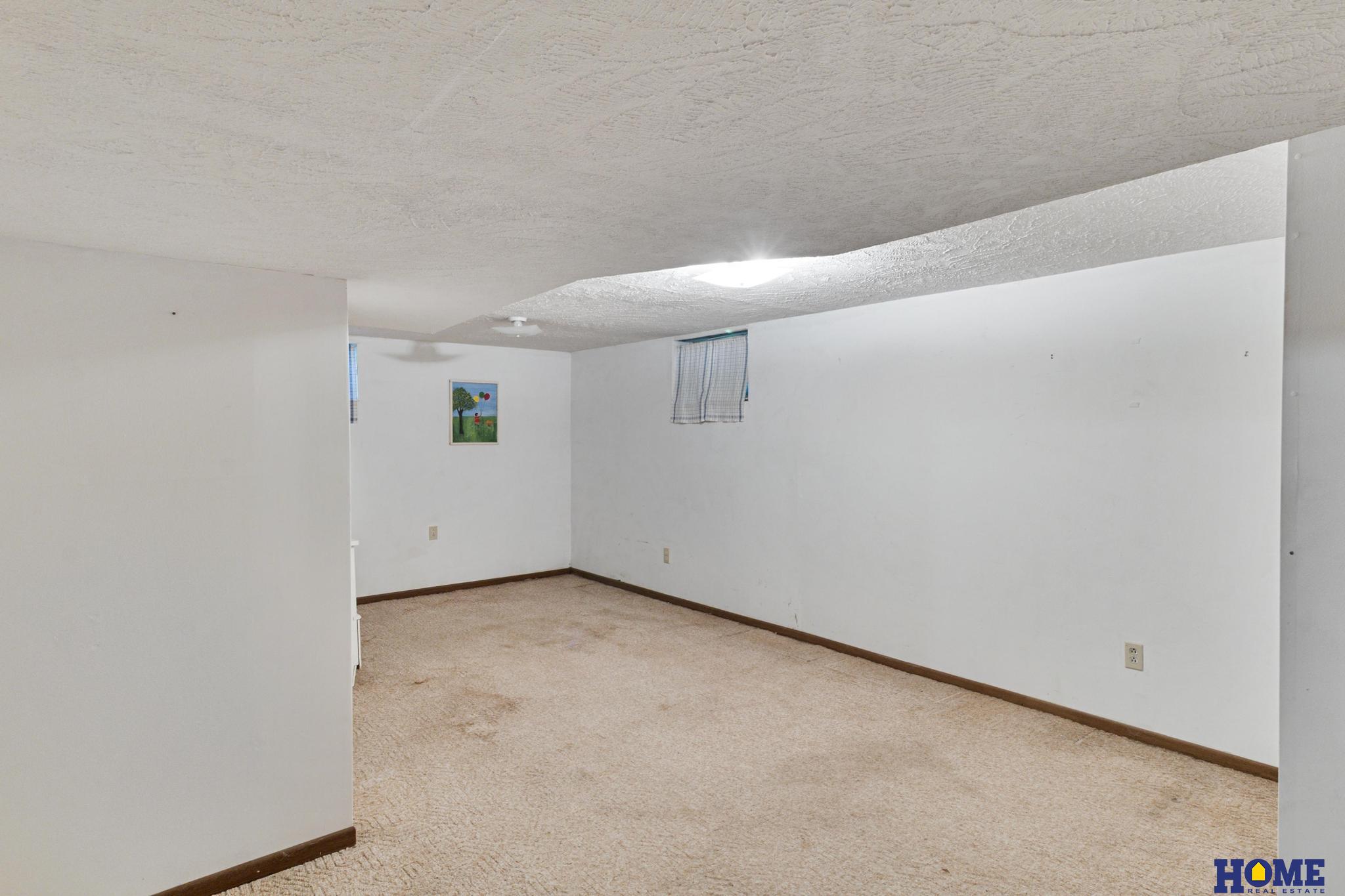 3300 Mohawk Street