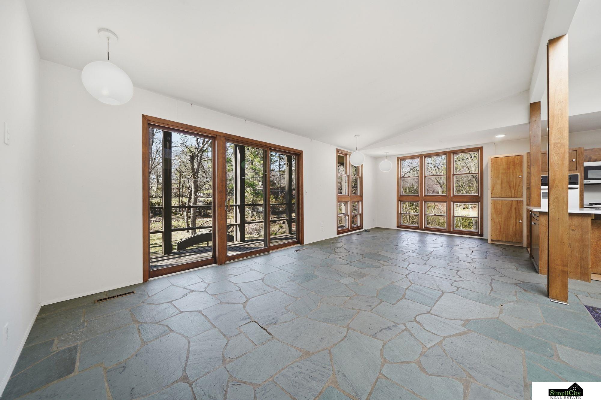 3825 S 39th Street