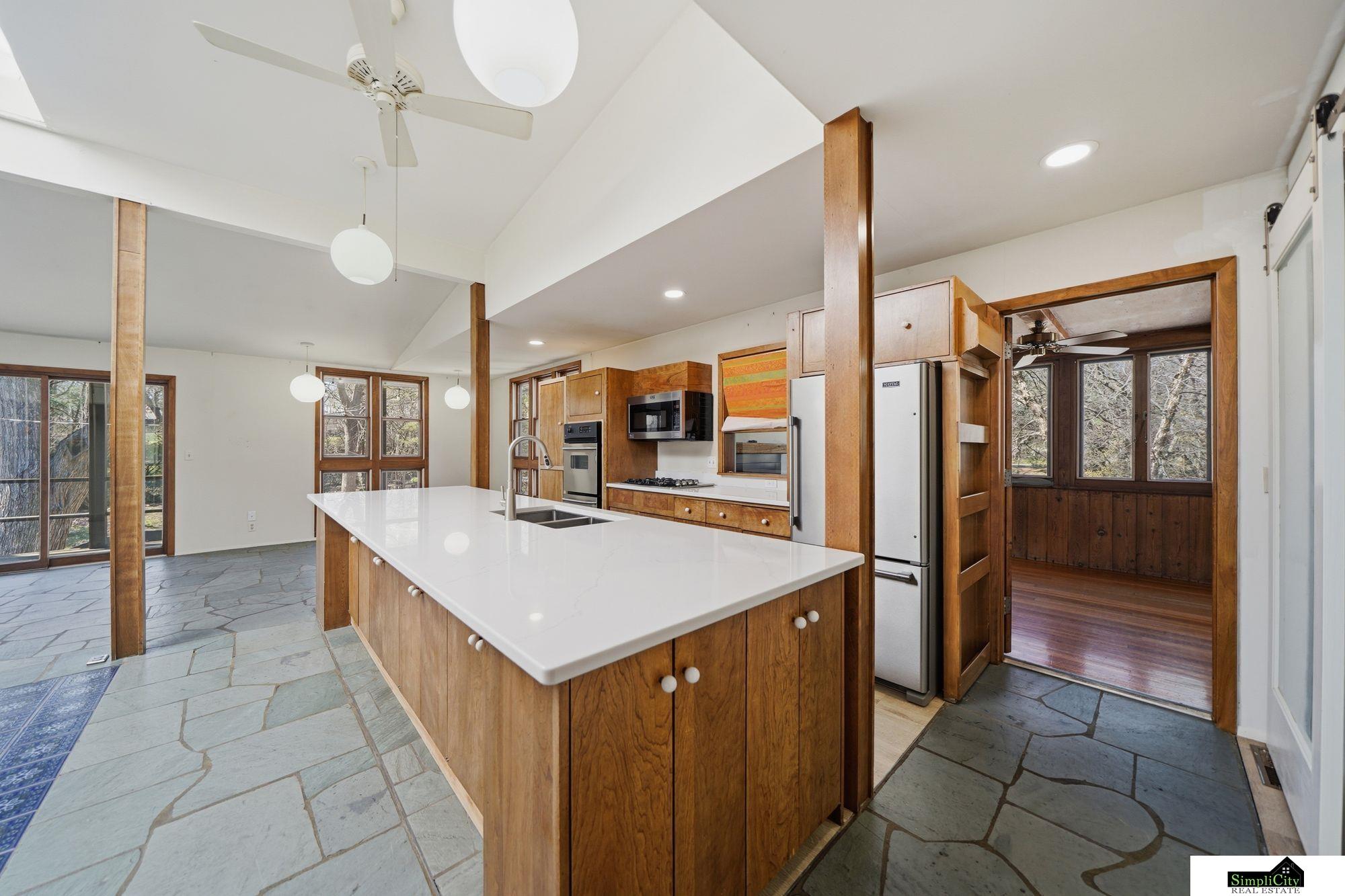 3825 S 39th Street