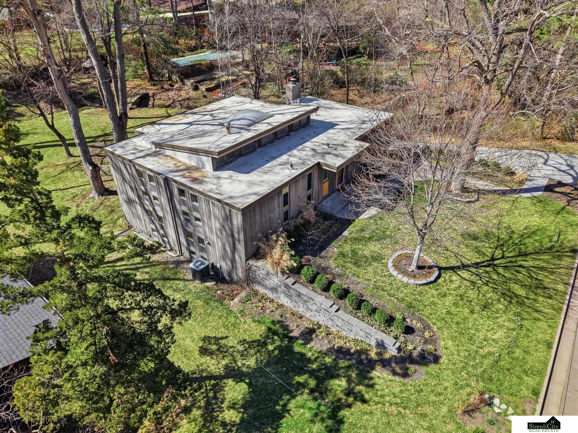 3825 S 39th Street