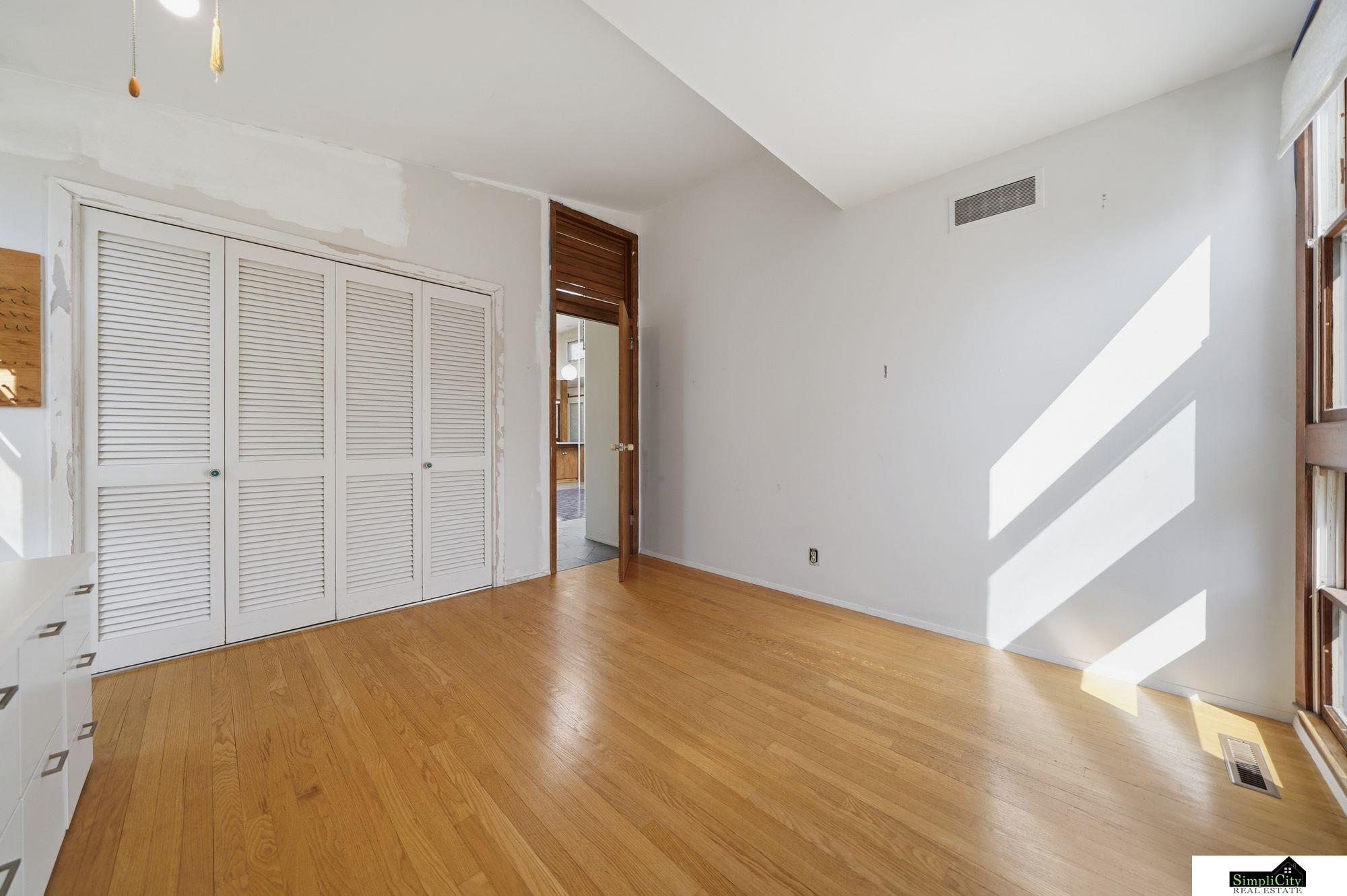 3825 S 39th Street