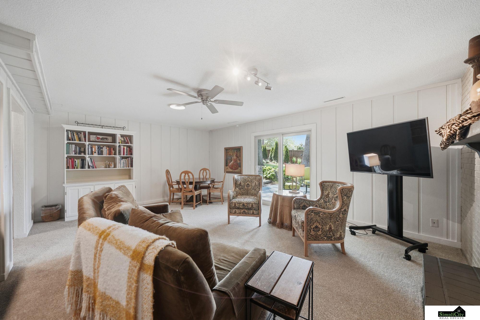 2835 Kucera Drive