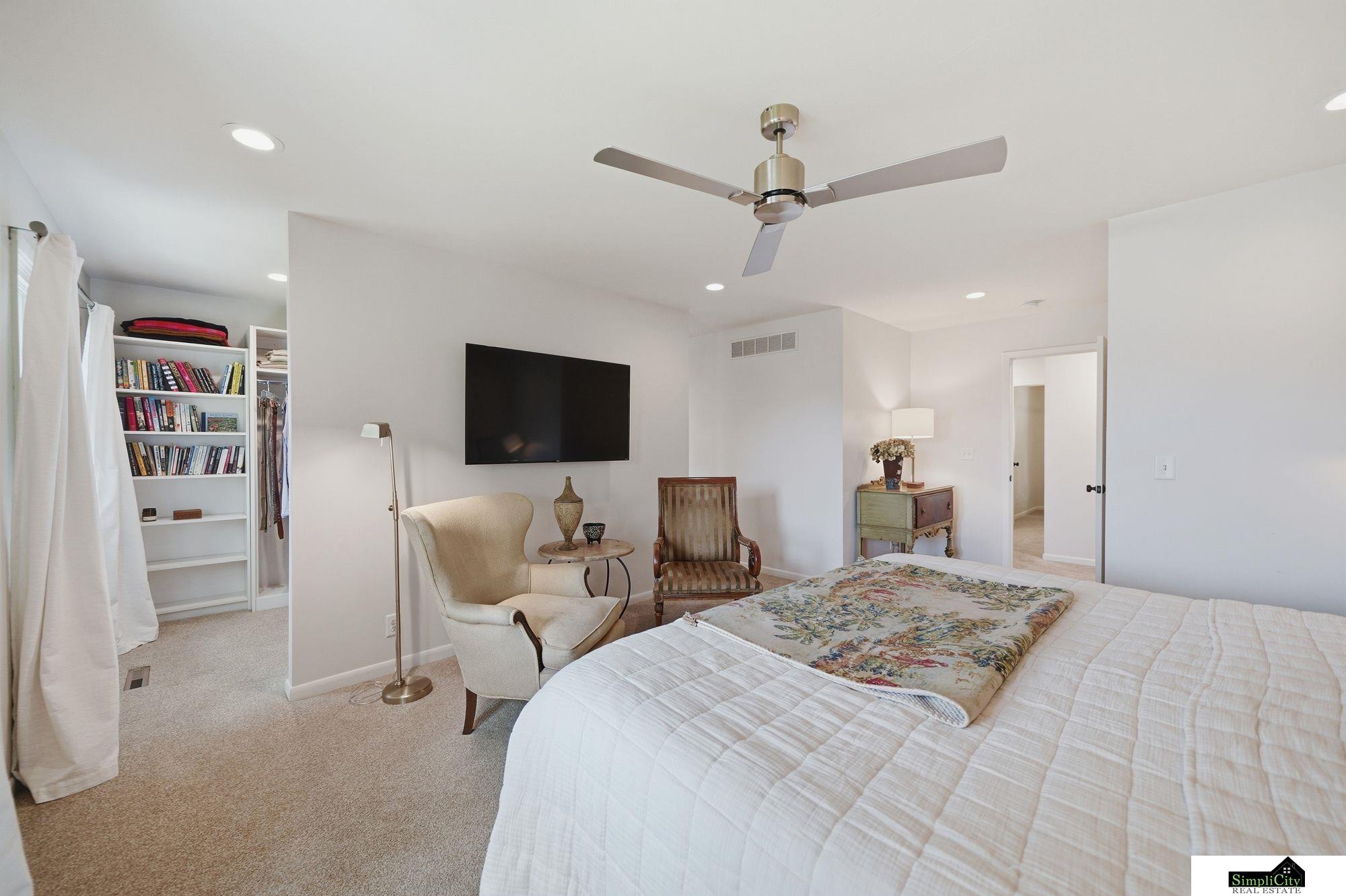 2835 Kucera Drive