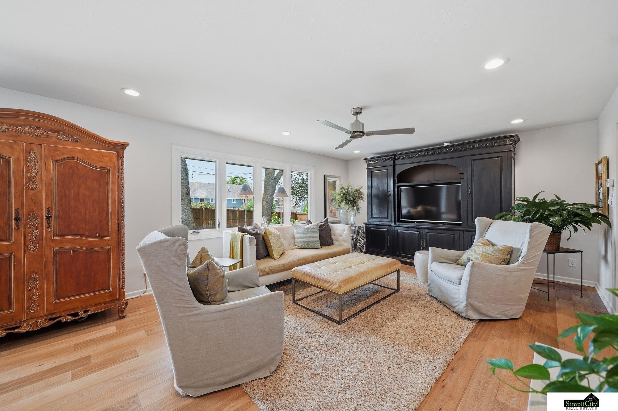 2835 Kucera Drive