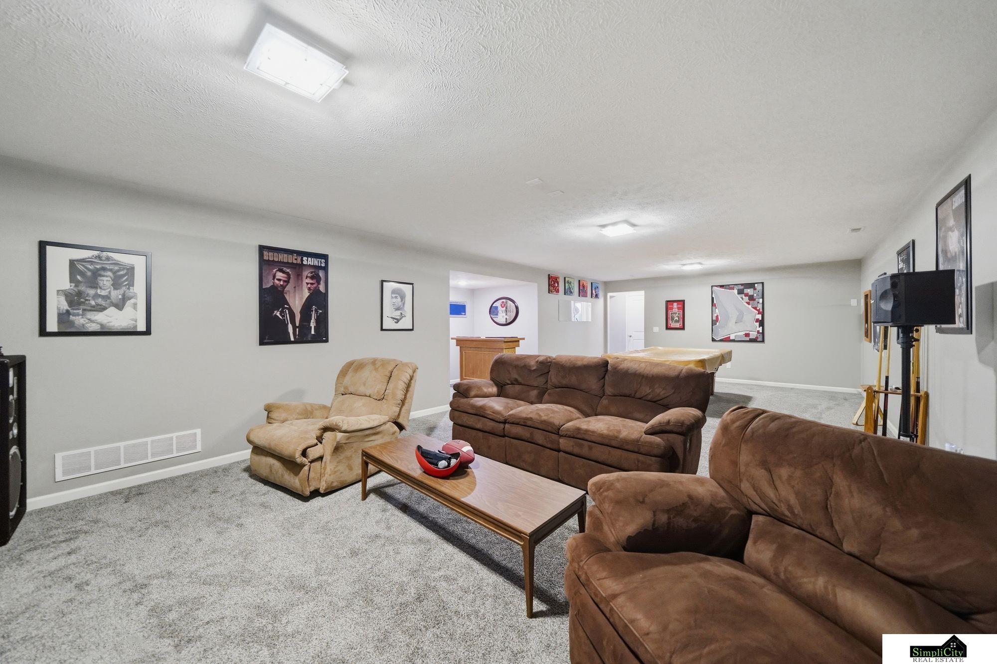 1121 N 99Th Street