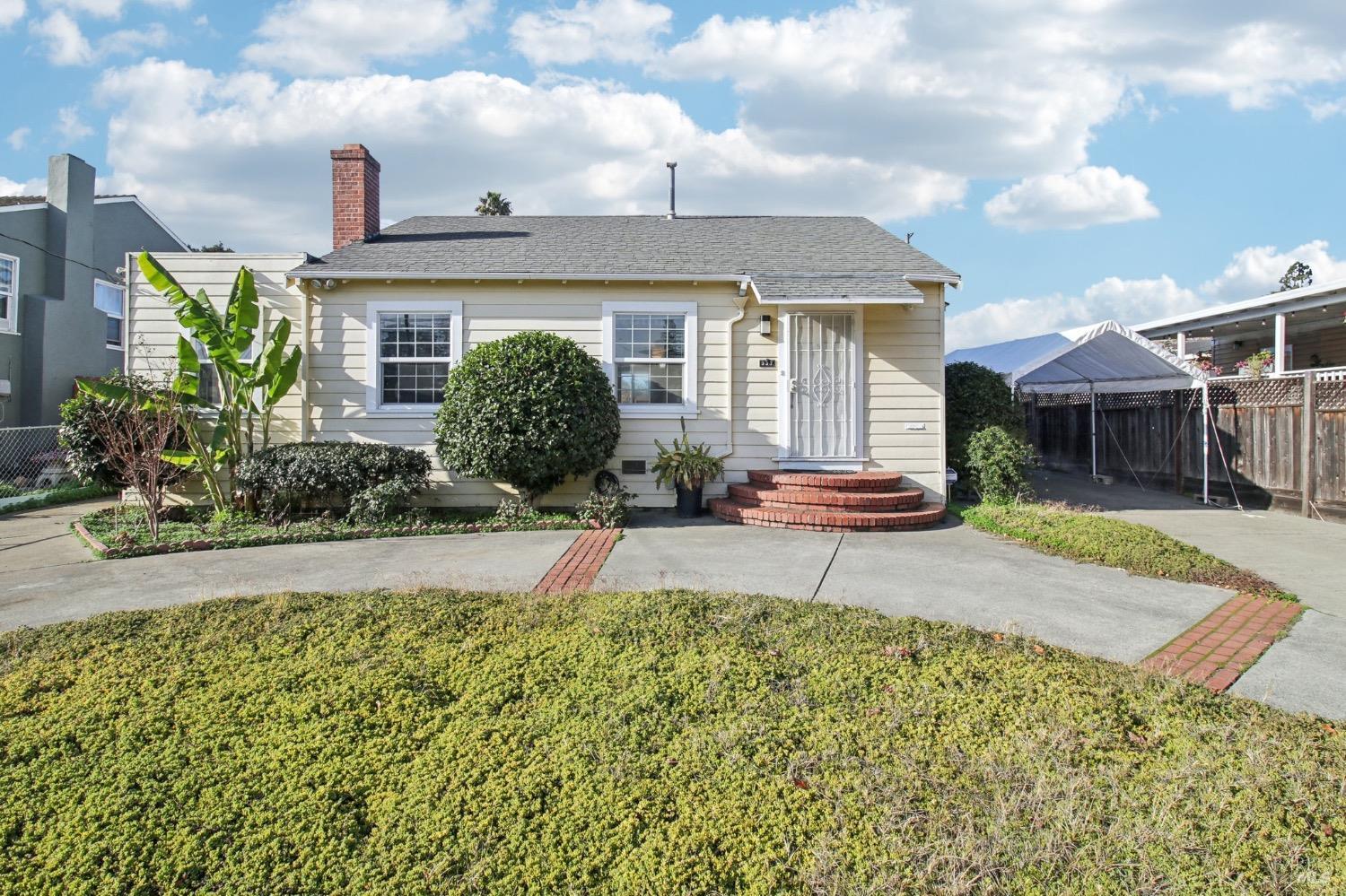 337 Moorland Street