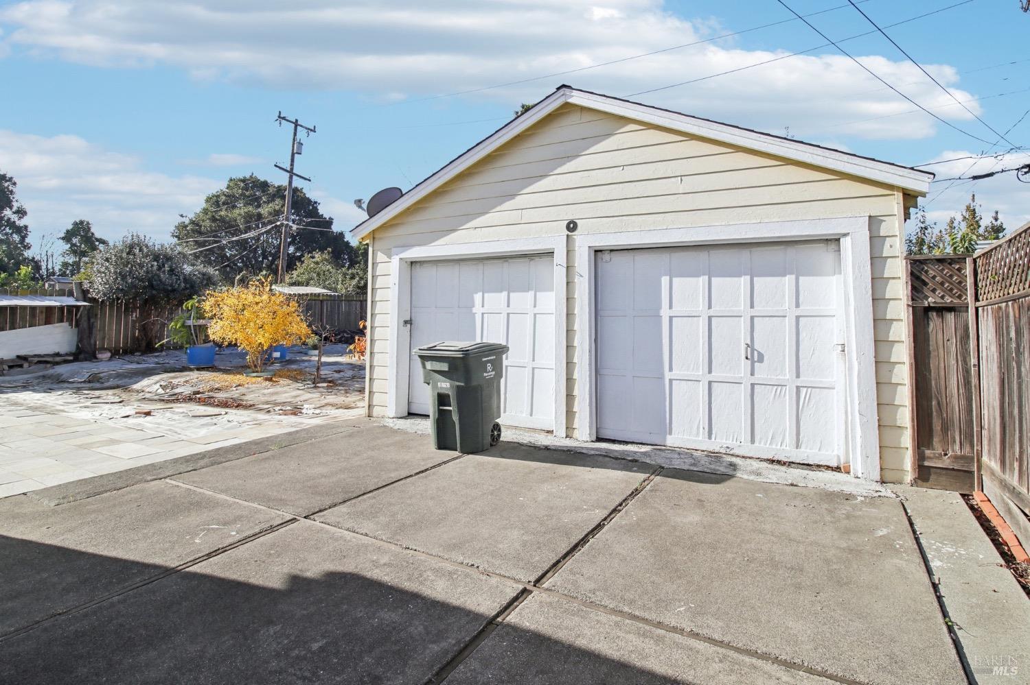 337 Moorland Street