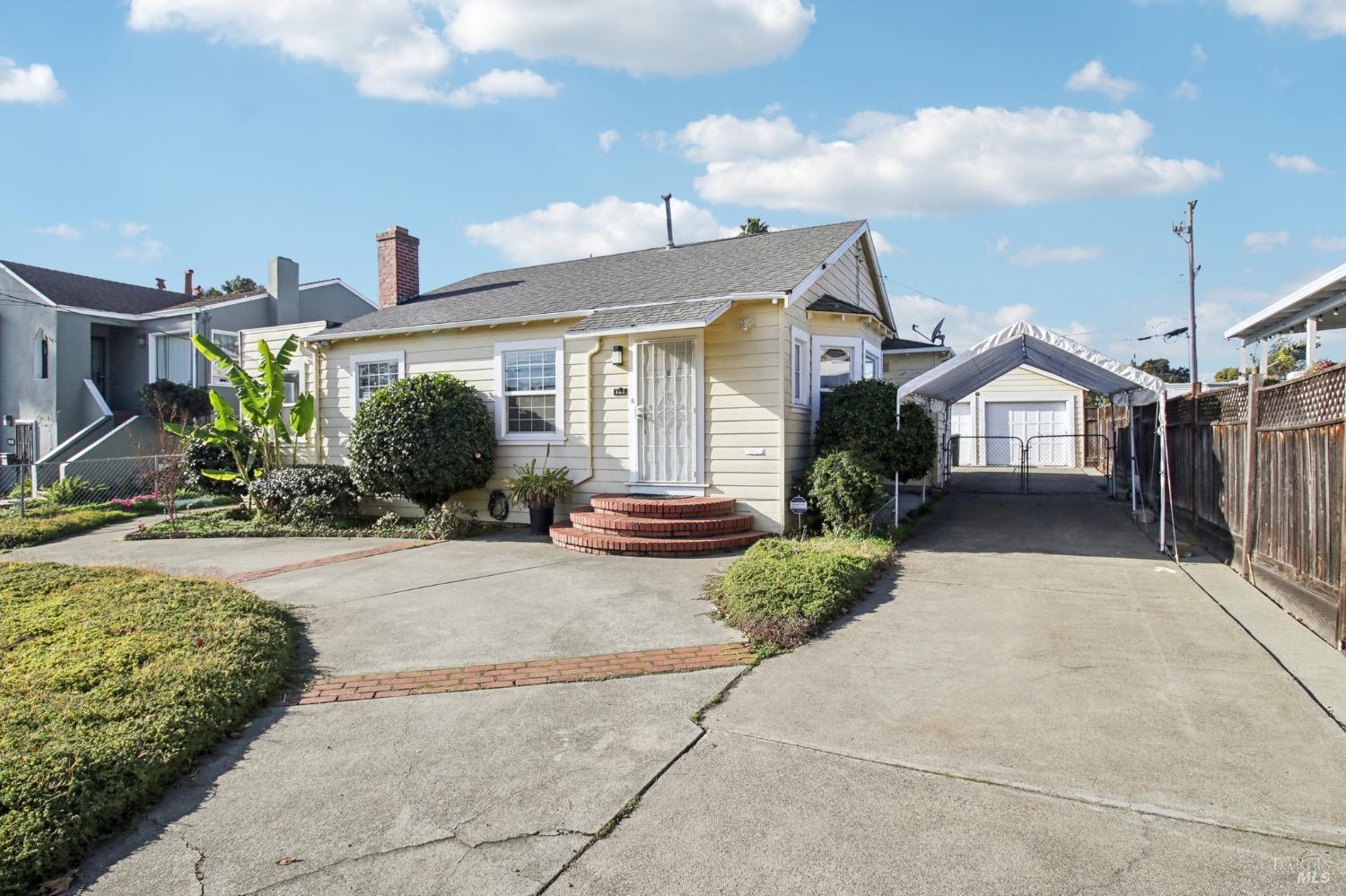 337 Moorland Street