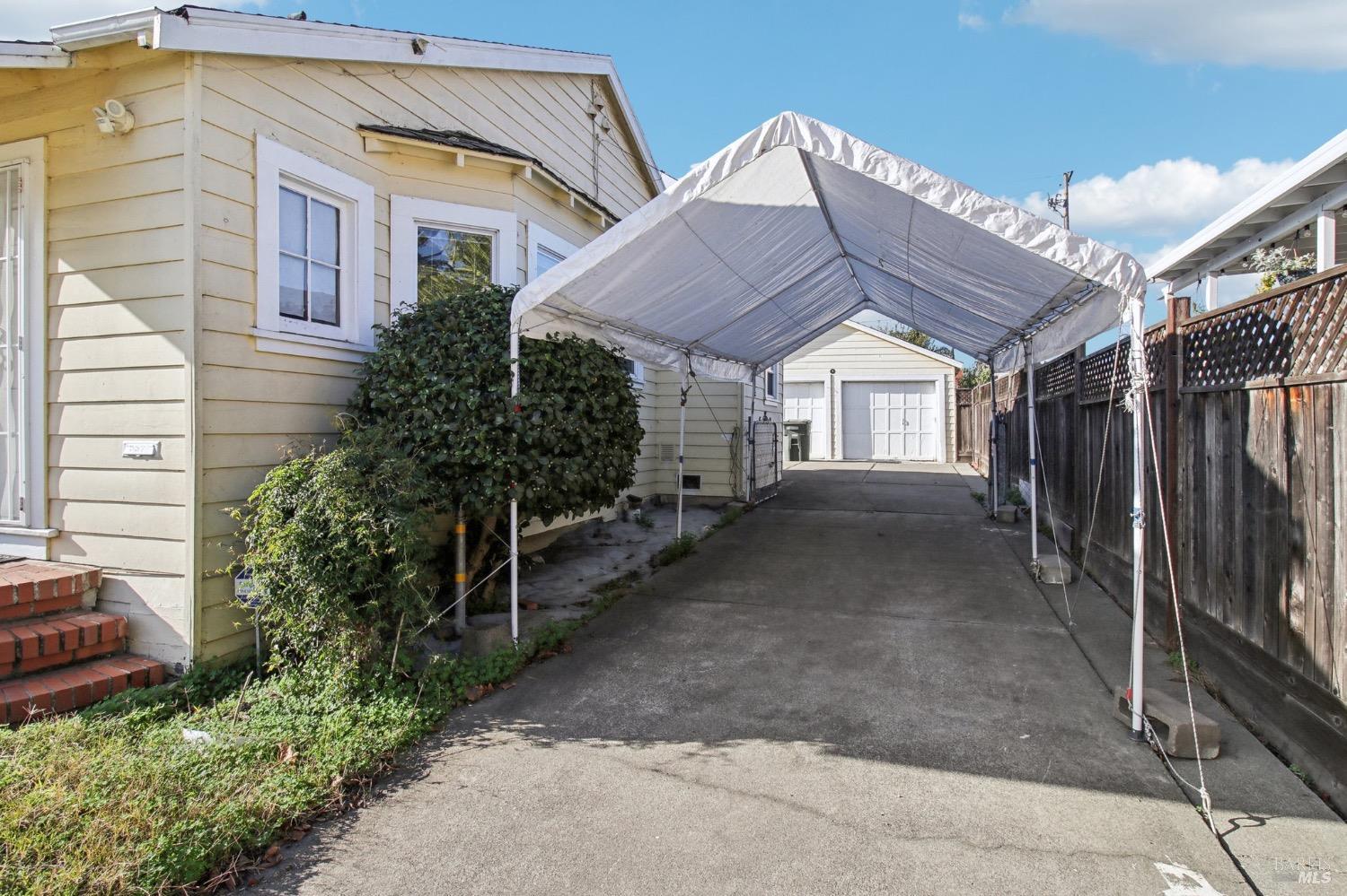 337 Moorland Street