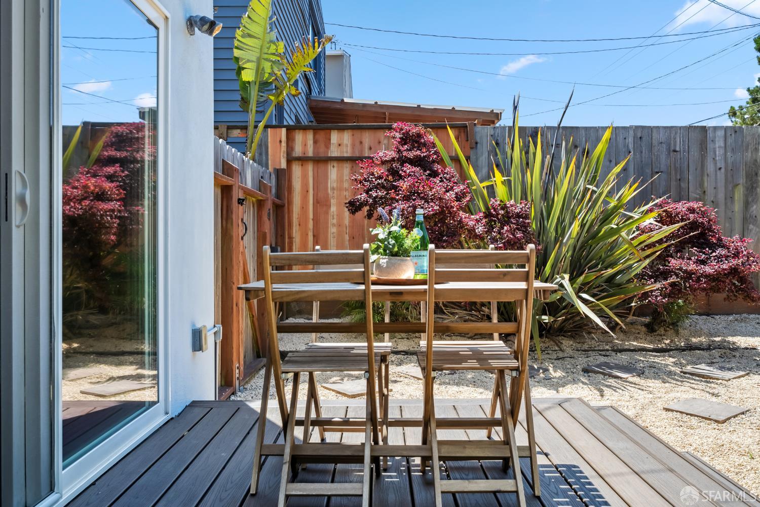 400 Firecrest Avenue