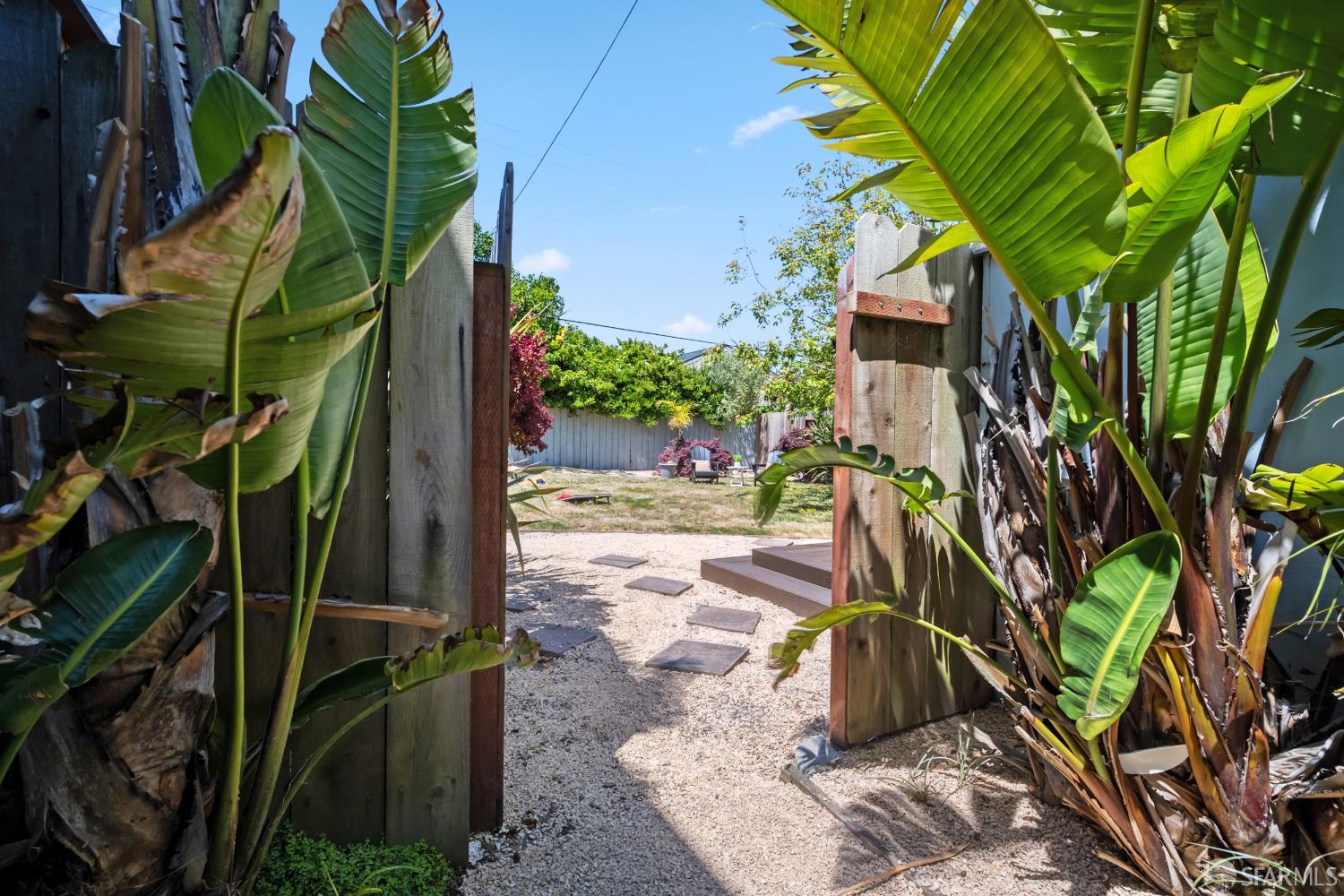 400 Firecrest Avenue