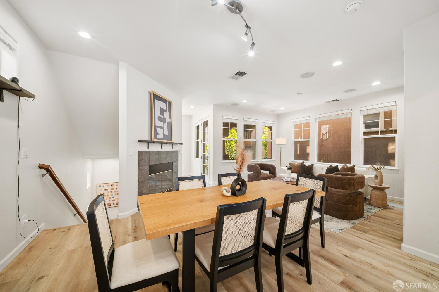 2058 Mary Helen Lane