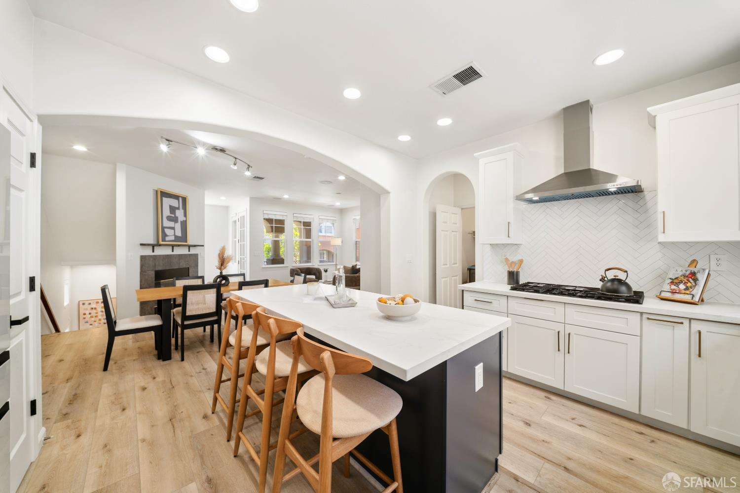 2058 Mary Helen Lane