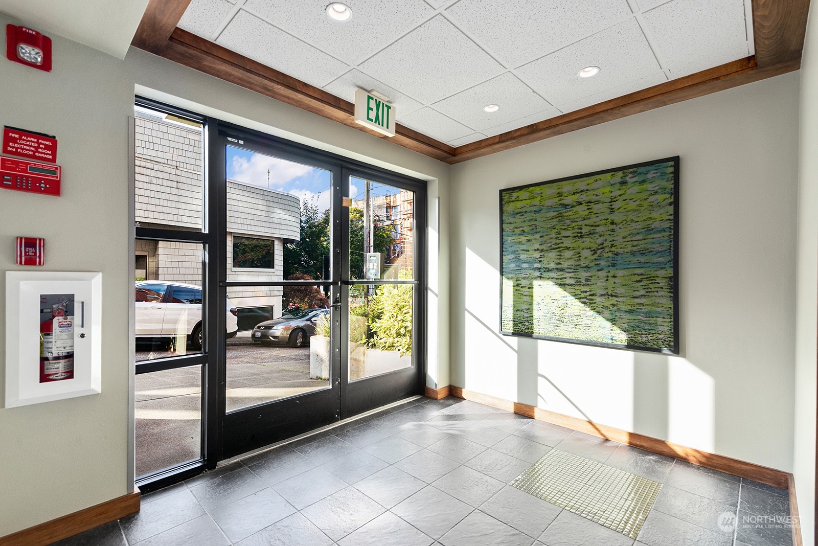 1310 N Lucas Place #405