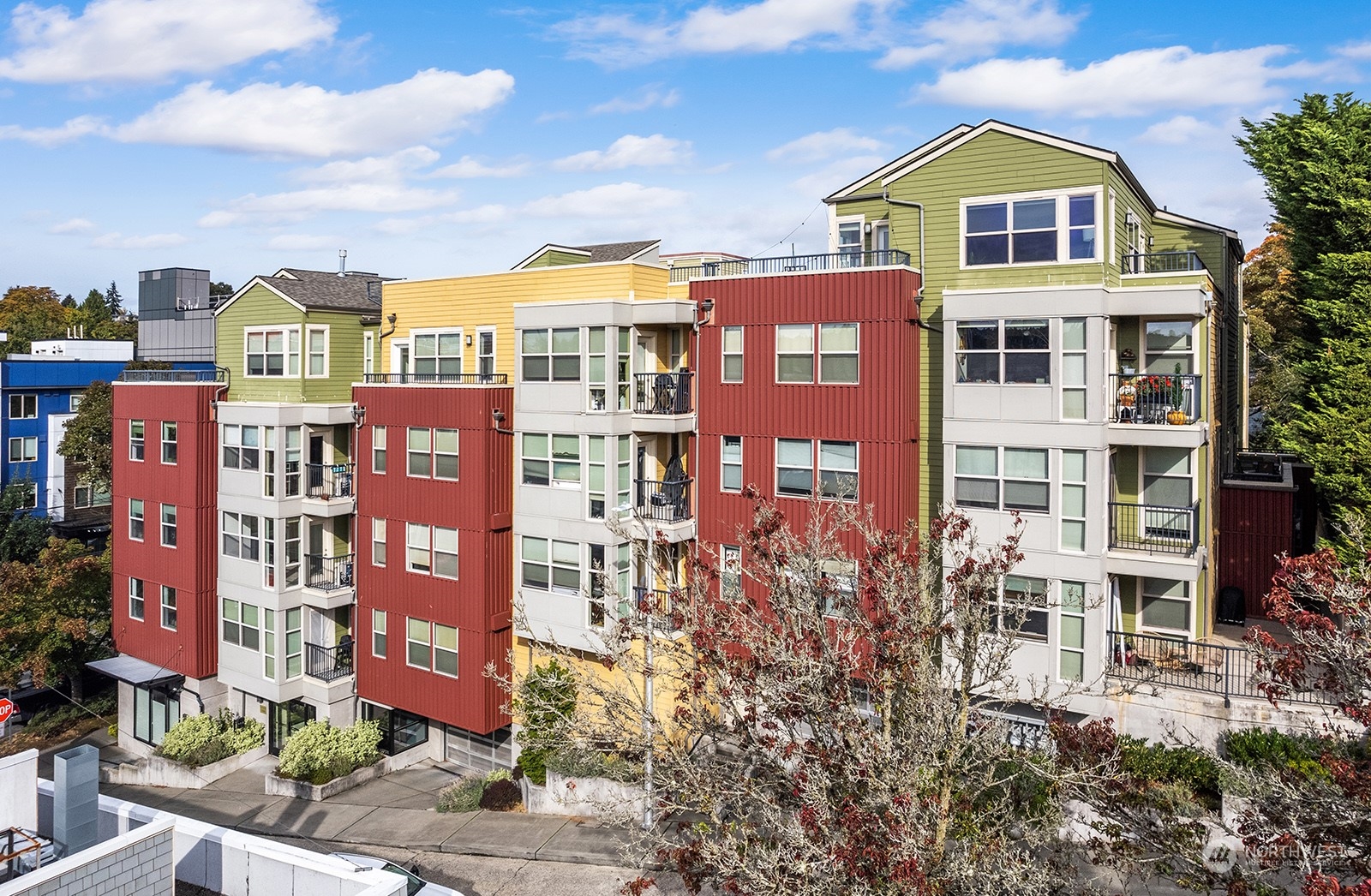 1310 N Lucas Place #405