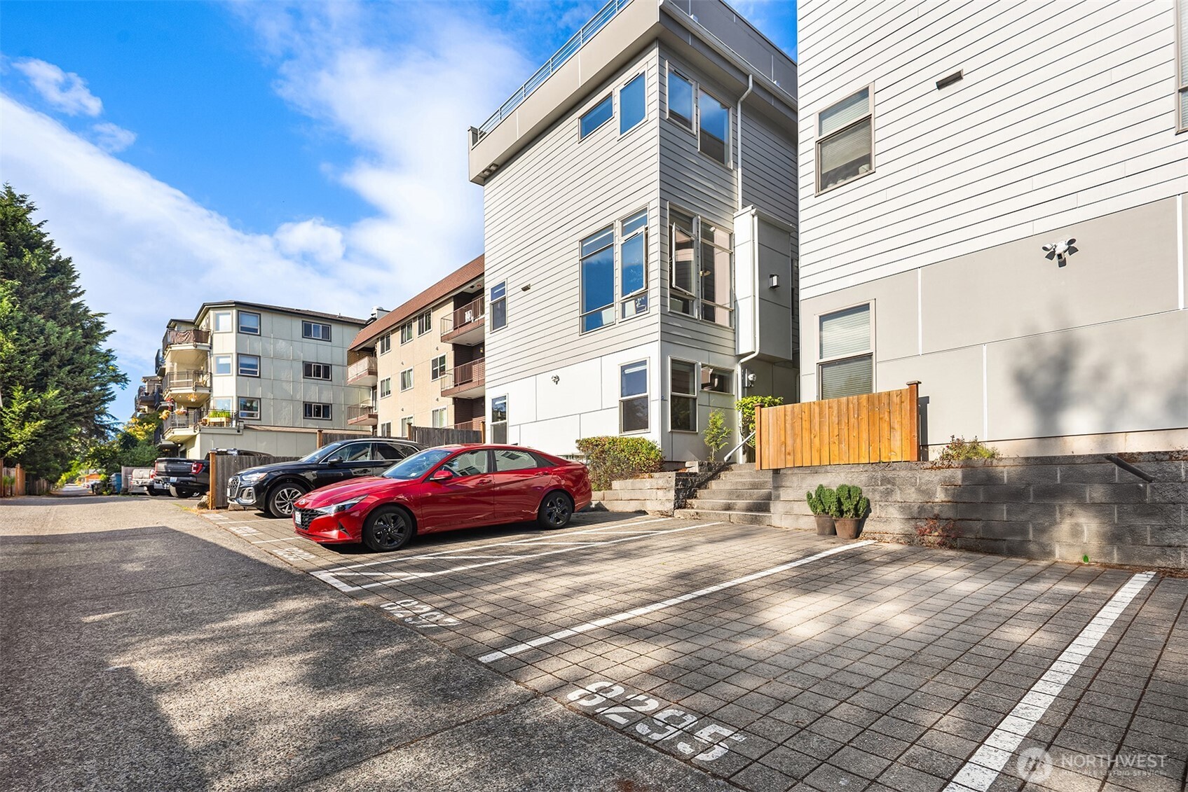8295 5th Avenue NE