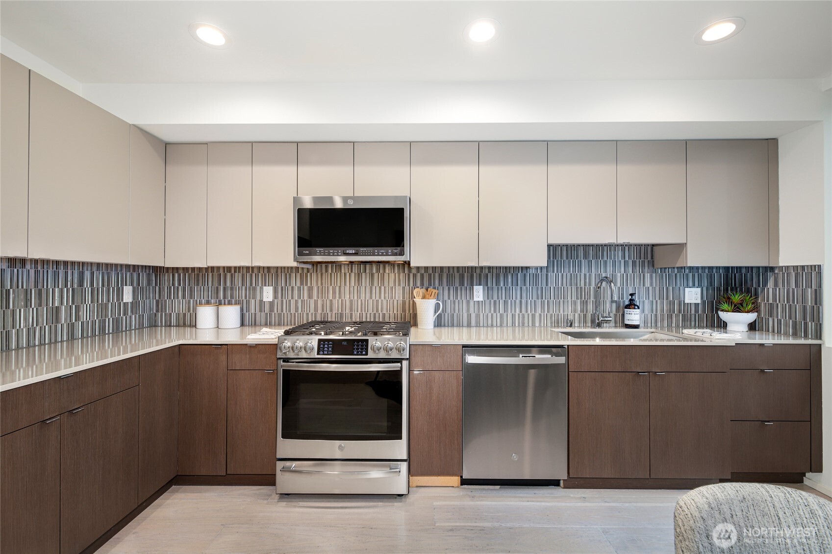 1901 S State Street Unit: B