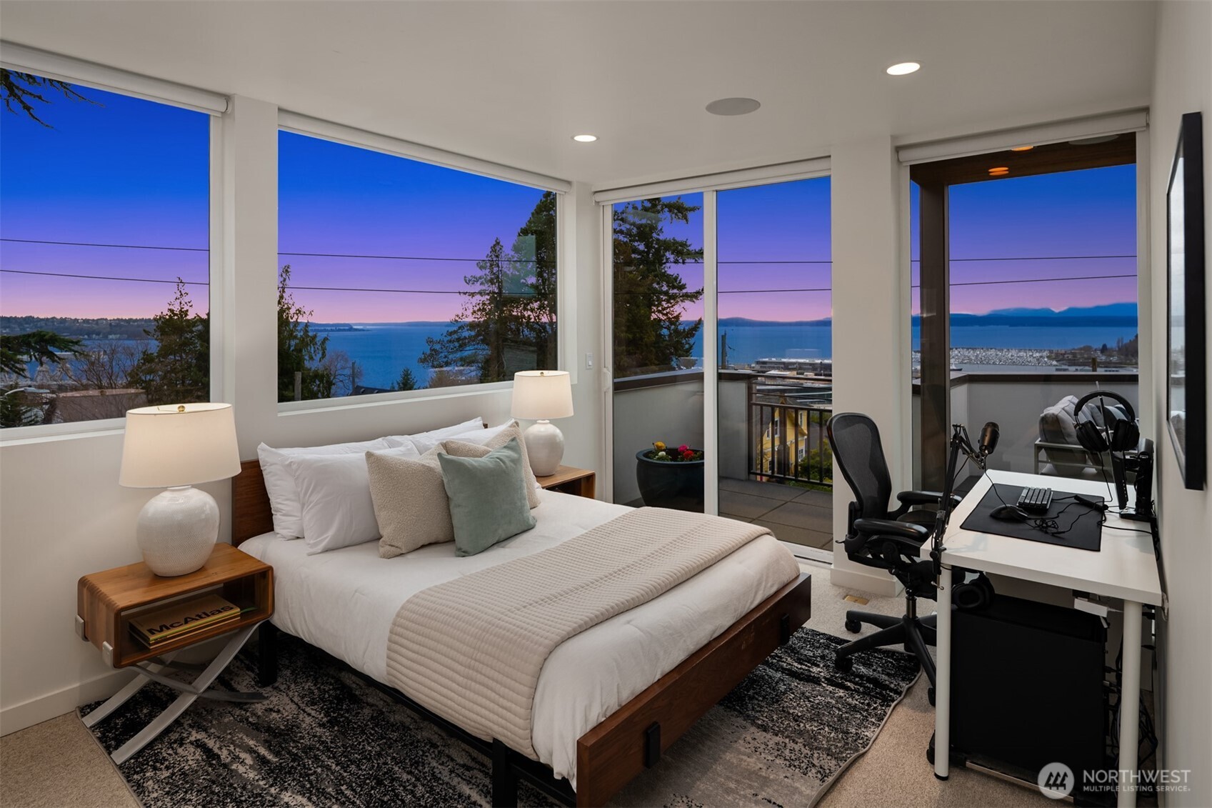 1400 Olympic Way W