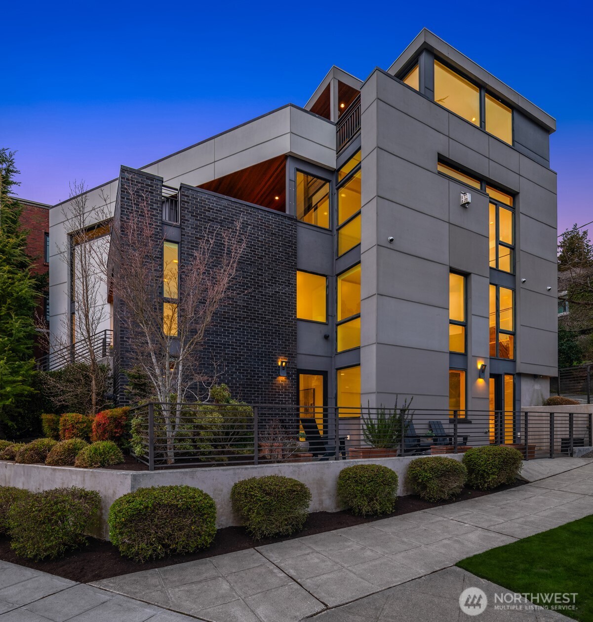 1400 Olympic Way W