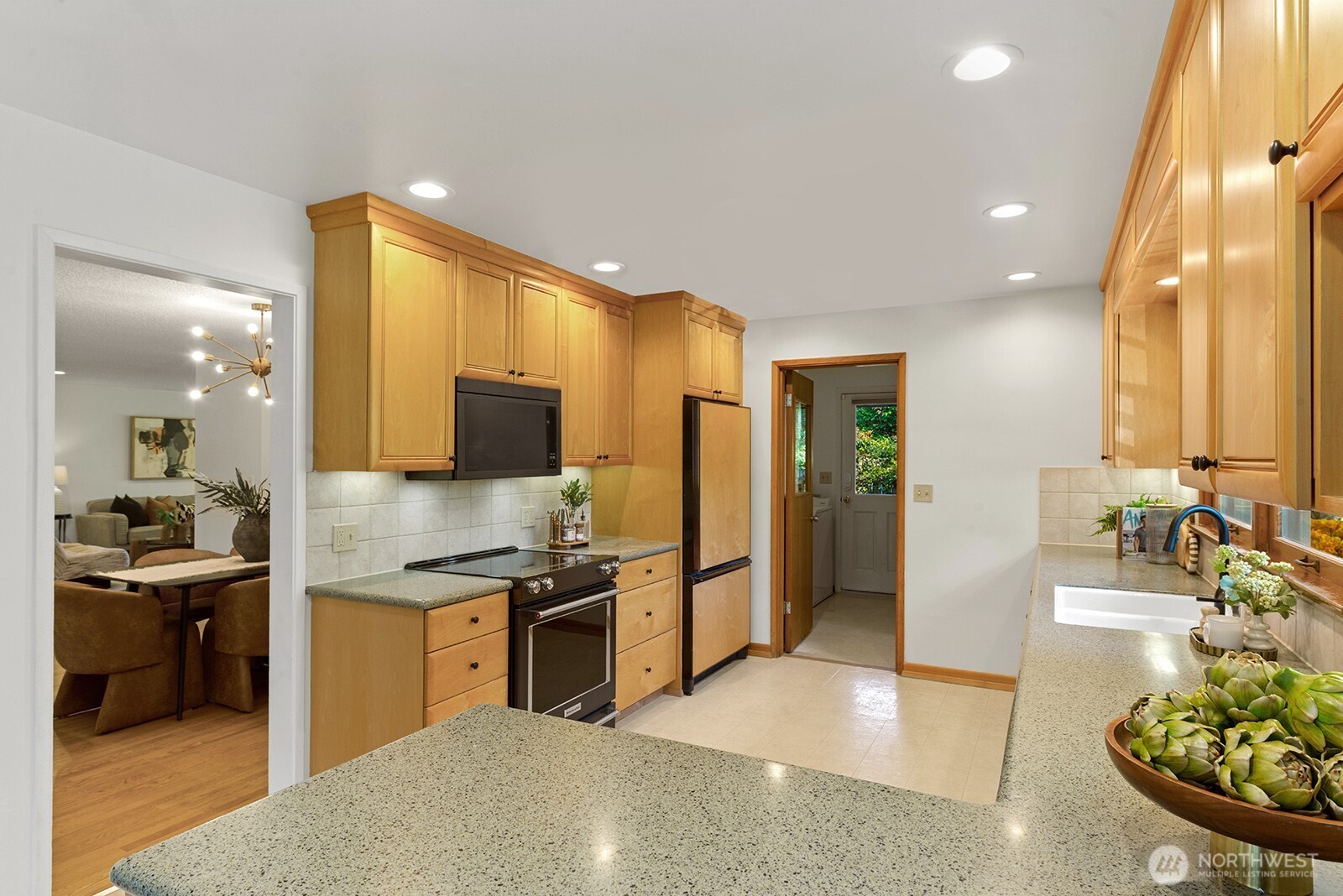 3651 Perkins Lane W
