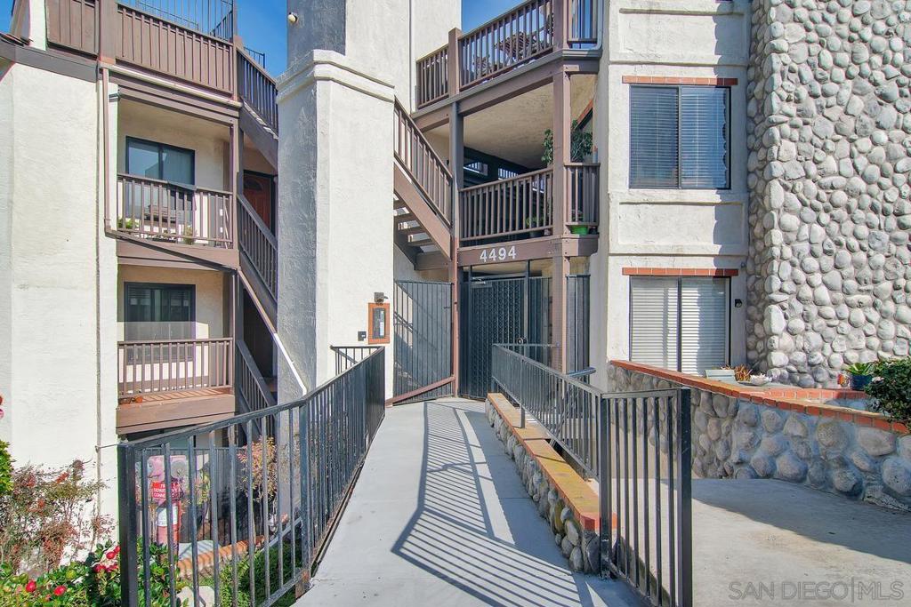 4494 Mentone St. 6