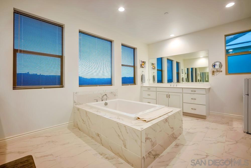 35828 Blue Breton Dr