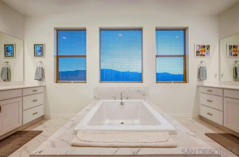 35828 Blue Breton Dr