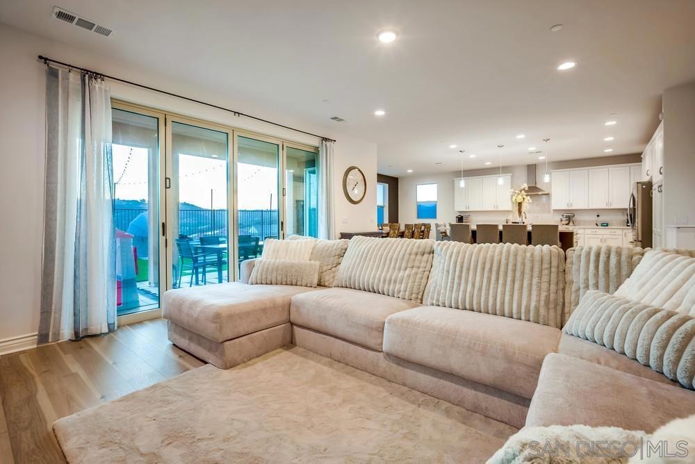 35828 Blue Breton Dr