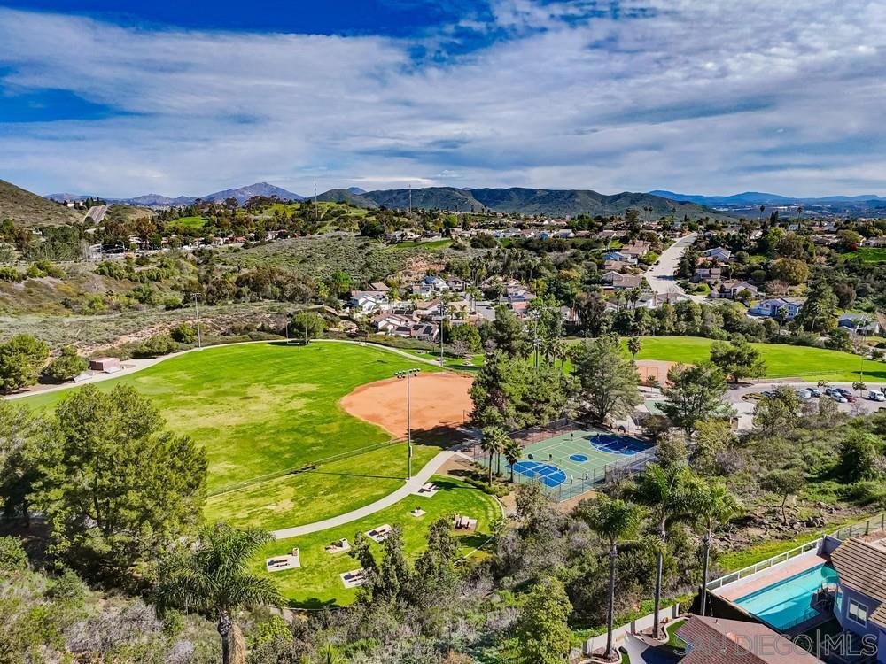 9864 Saskatchewan Ave