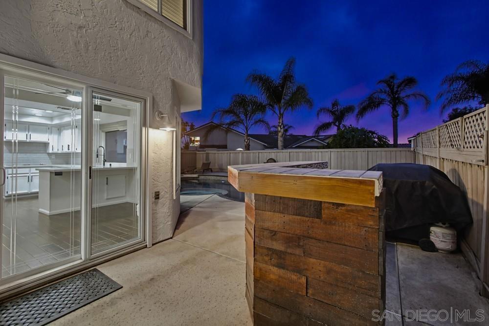 9864 Saskatchewan Ave