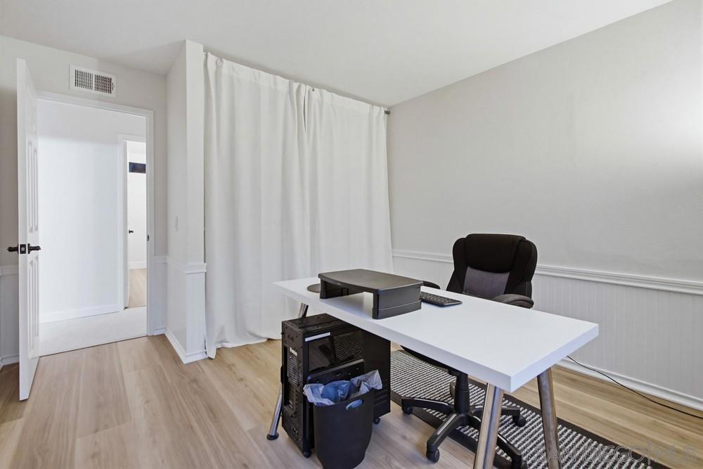 9864 Saskatchewan Ave