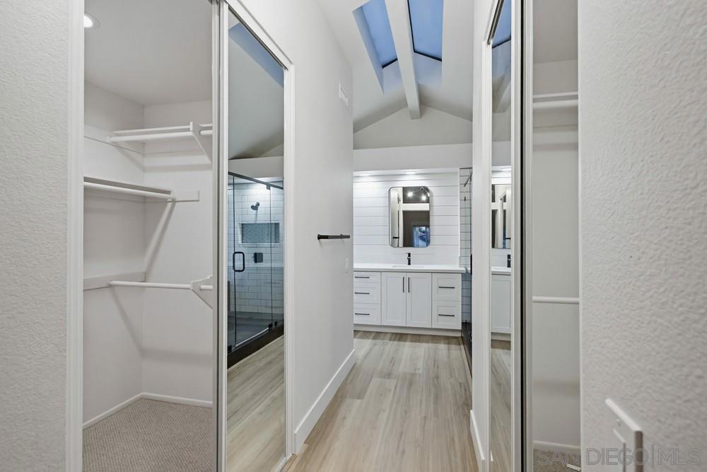 9864 Saskatchewan Ave