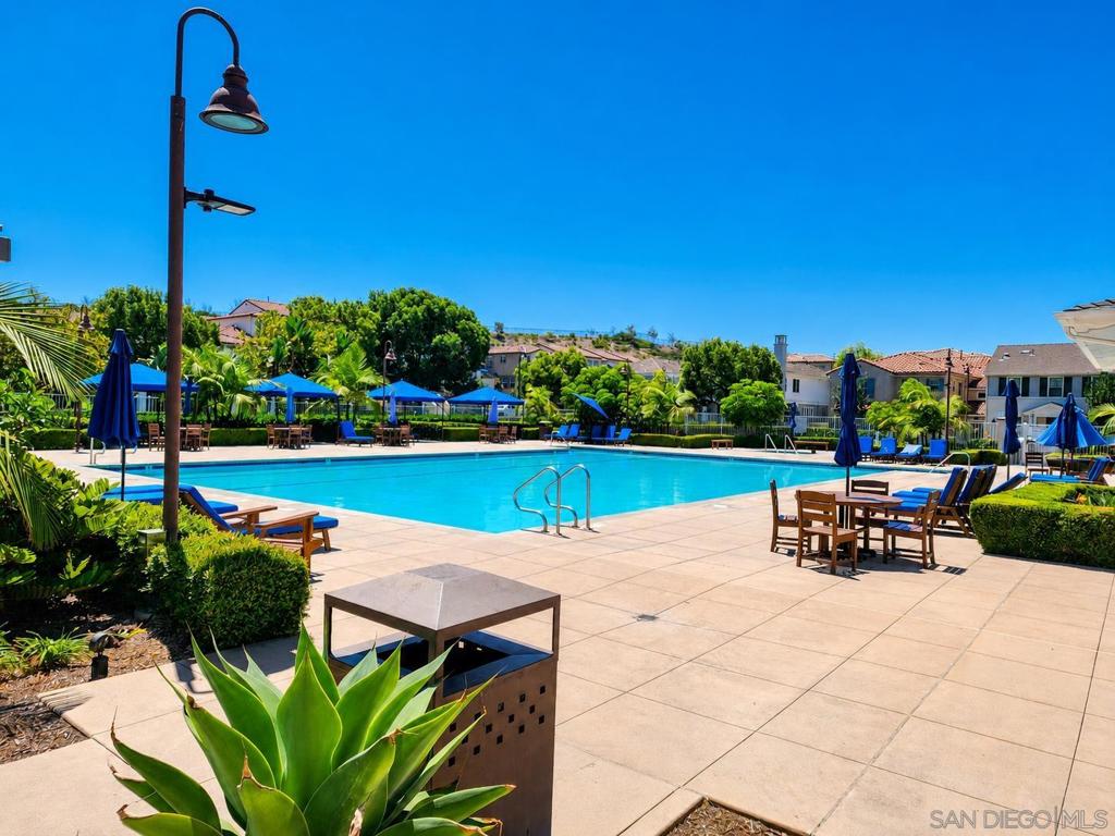 4366 Pacifica Way 3