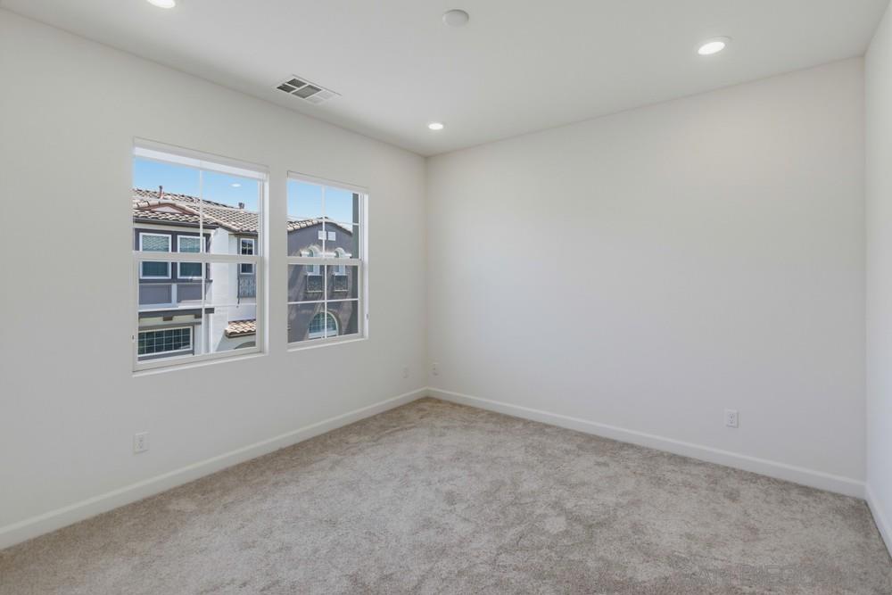 4366 Pacifica Way 3