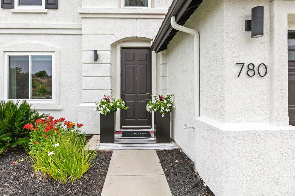 780 Camino Magnifico