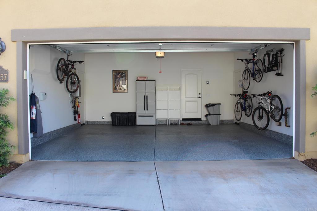 16057 Oxford Hill